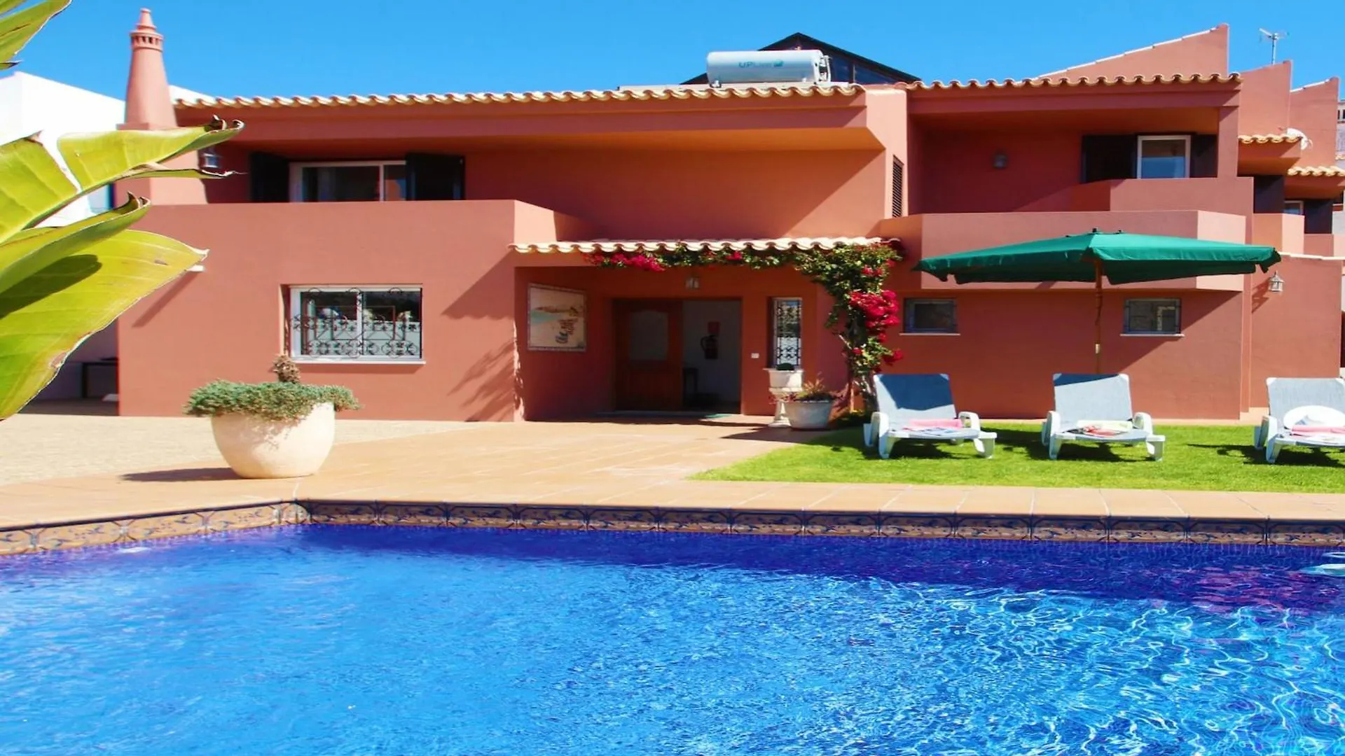 Spacious Villa In Albufeira Portugal